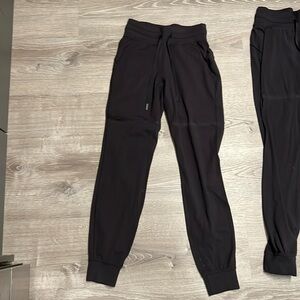 Never worn brand new Lululemon jogger black